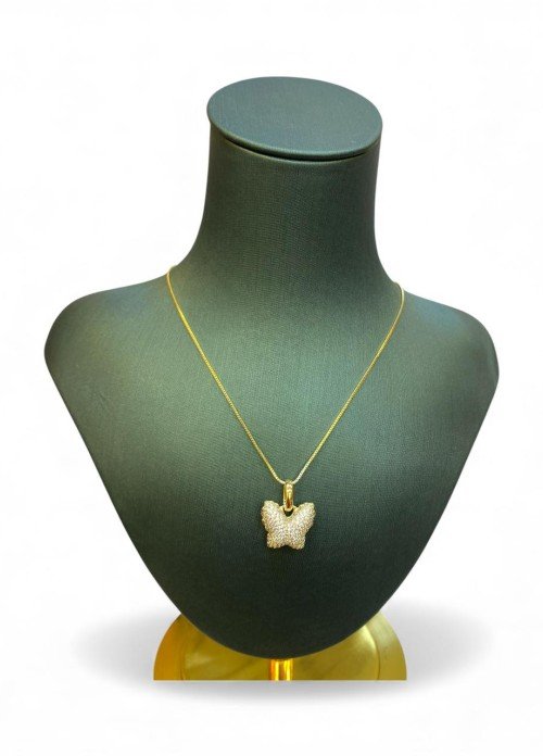 Altın Renkli Kelebek Figürlü Kolye